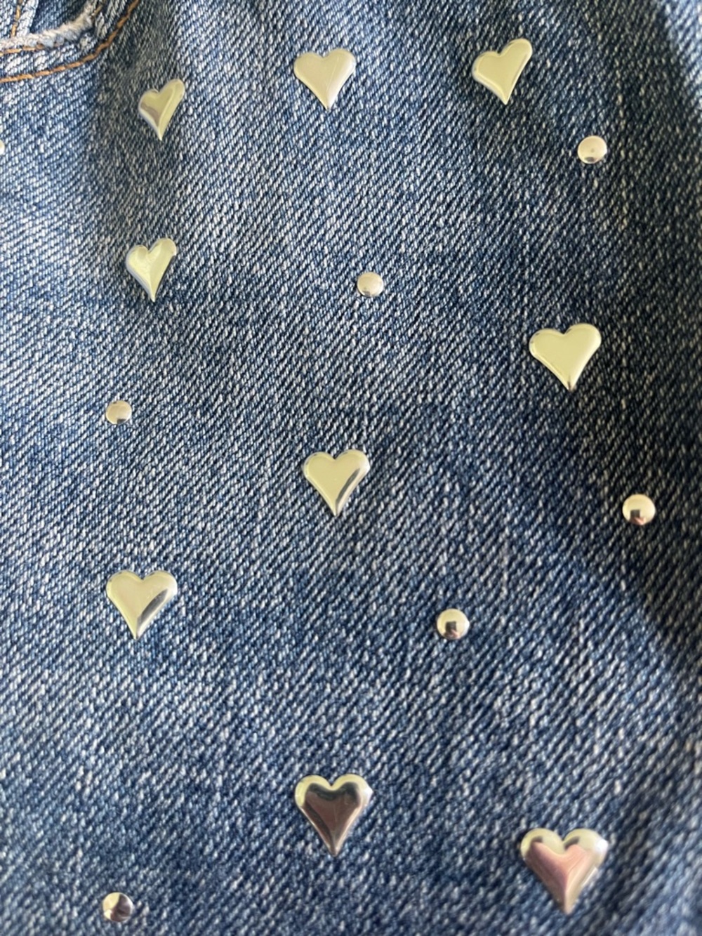 Topshop Moto Kiri cutoff shorts with silver heart detail - Picture 3 of 7